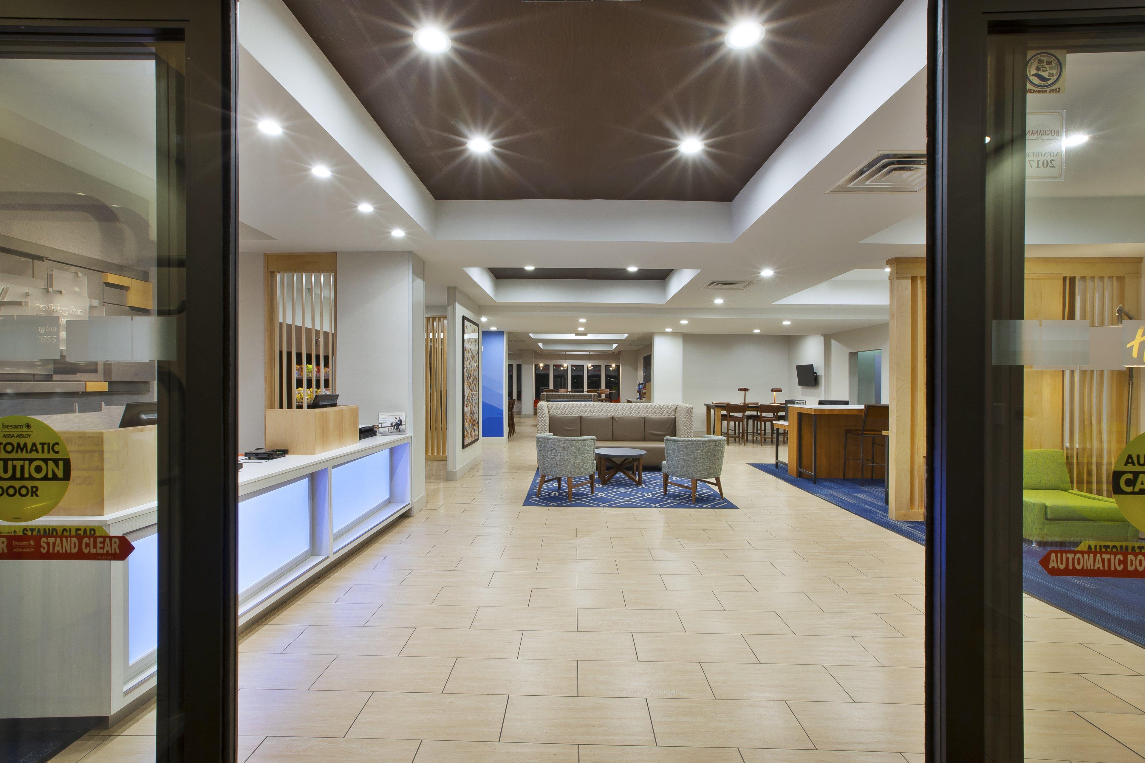 Holiday Inn Express Niles By Ihg Exterior foto