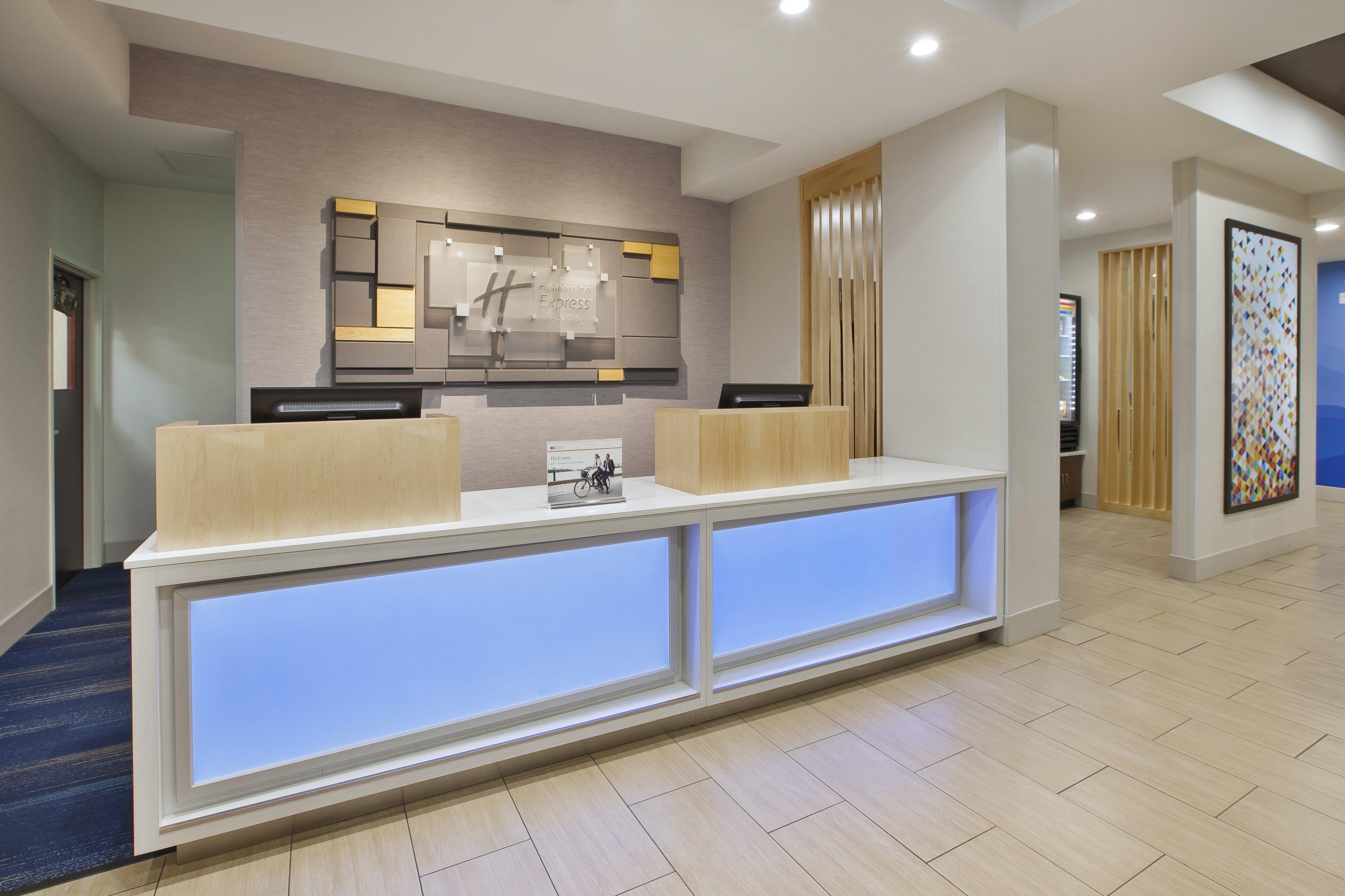 Holiday Inn Express Niles By Ihg Exterior foto