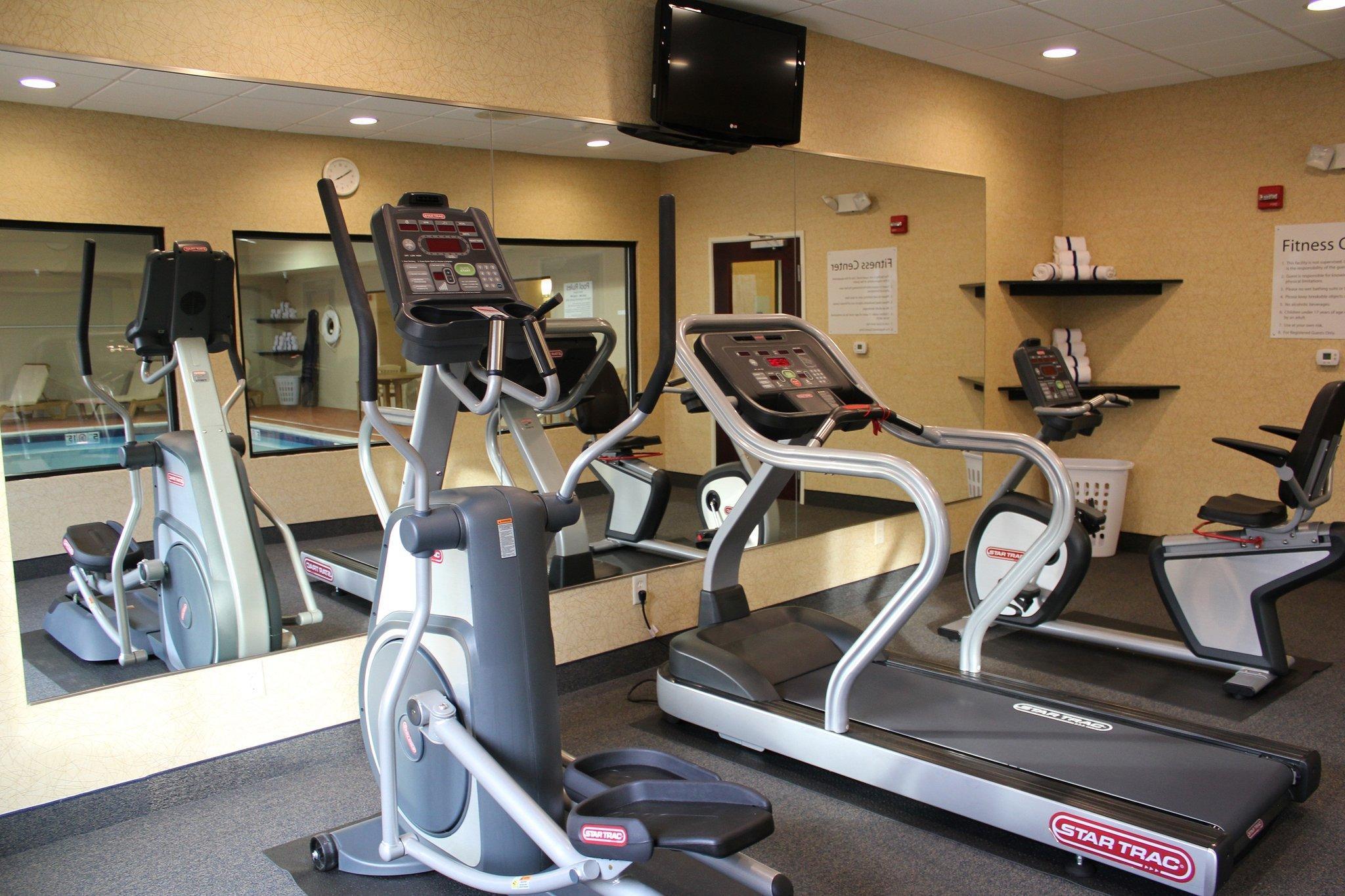 Holiday Inn Express Niles By Ihg Instalações foto