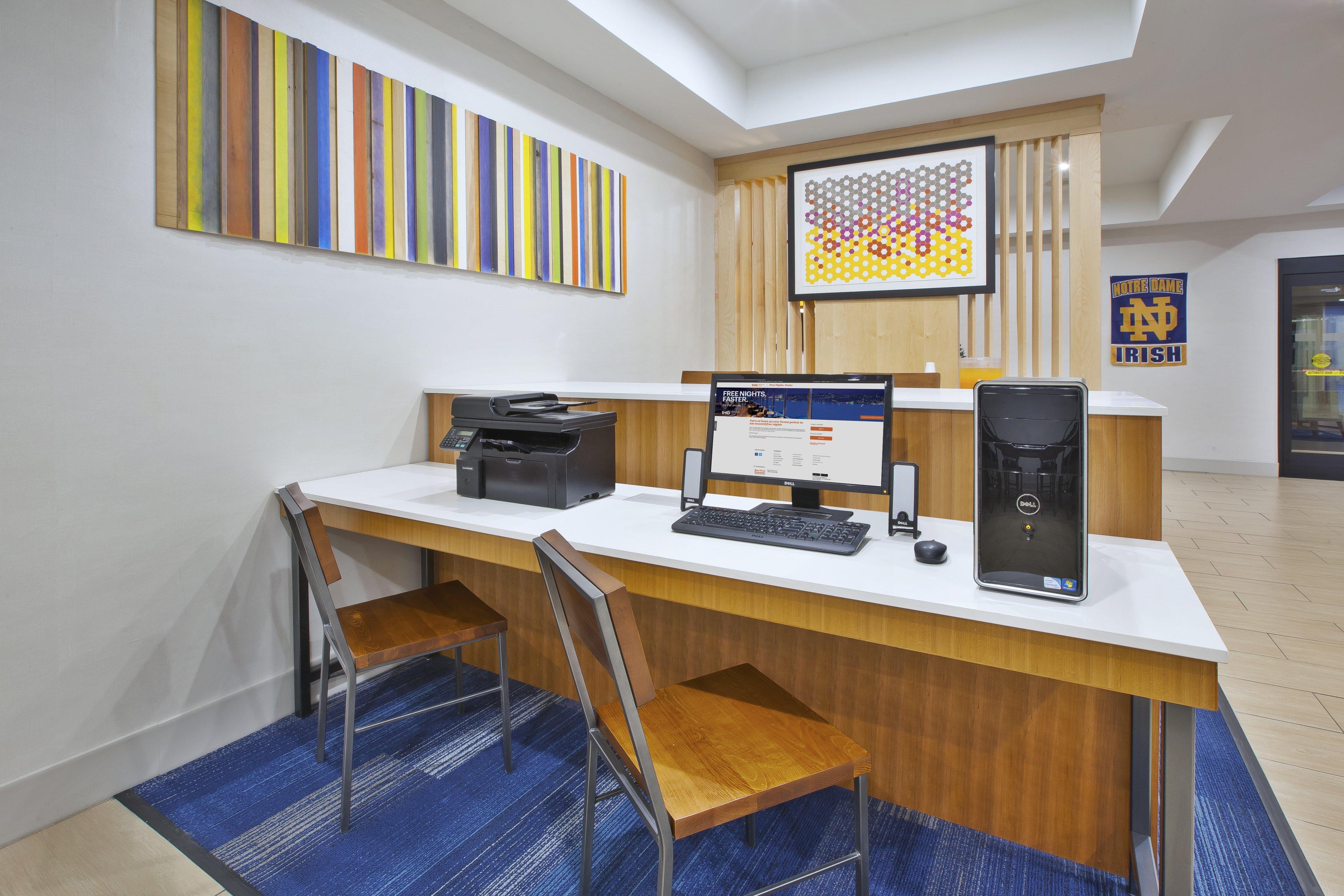 Holiday Inn Express Niles By Ihg Exterior foto