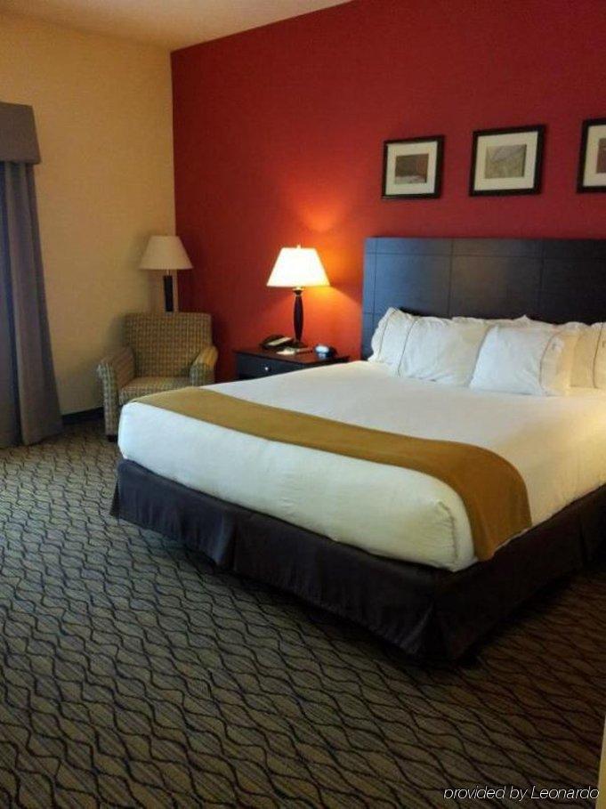 Holiday Inn Express Niles By Ihg Exterior foto
